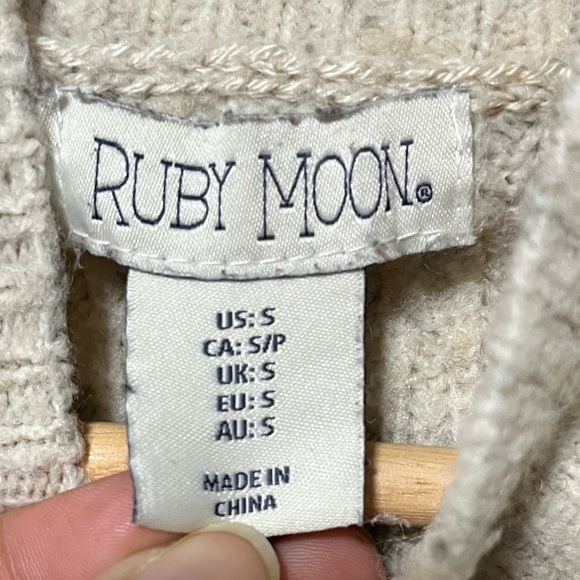Ruby Moon Alpaca Blend Mock Neck Sweater – Size S, Beige, Cozy Ribbed Knit - Picture 3 of 11